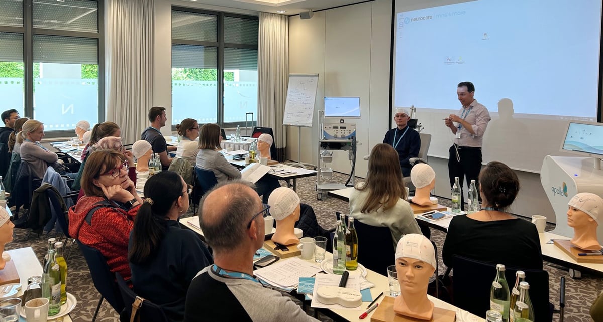 TMS-Praxiskurs mit Dr.Strube