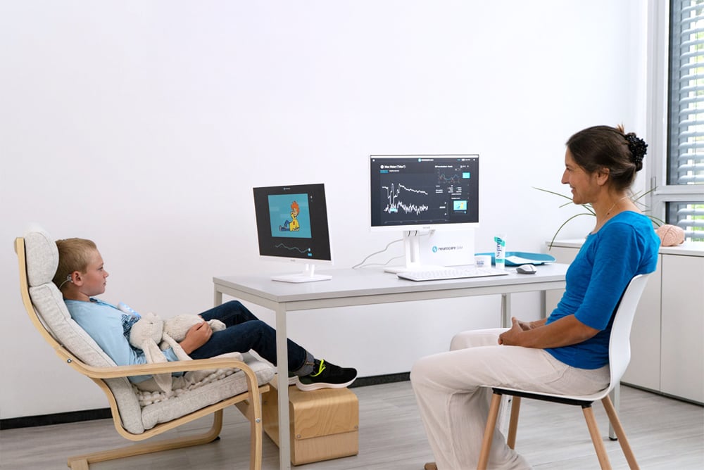 neurocare-SAM-boy-in-therapy_1